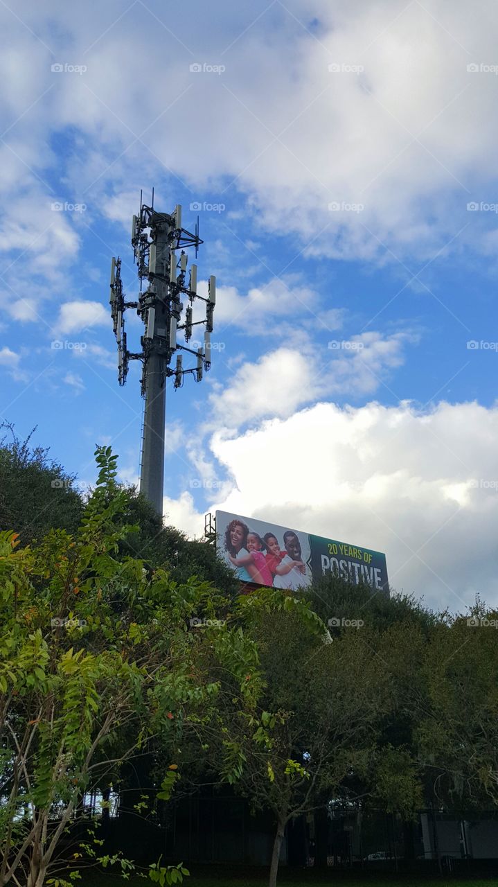 ANTENNA TOWER