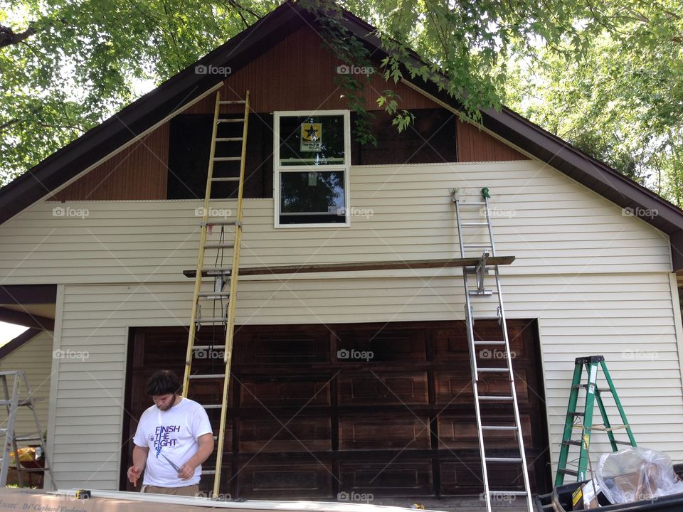 Installing vinyl siding window