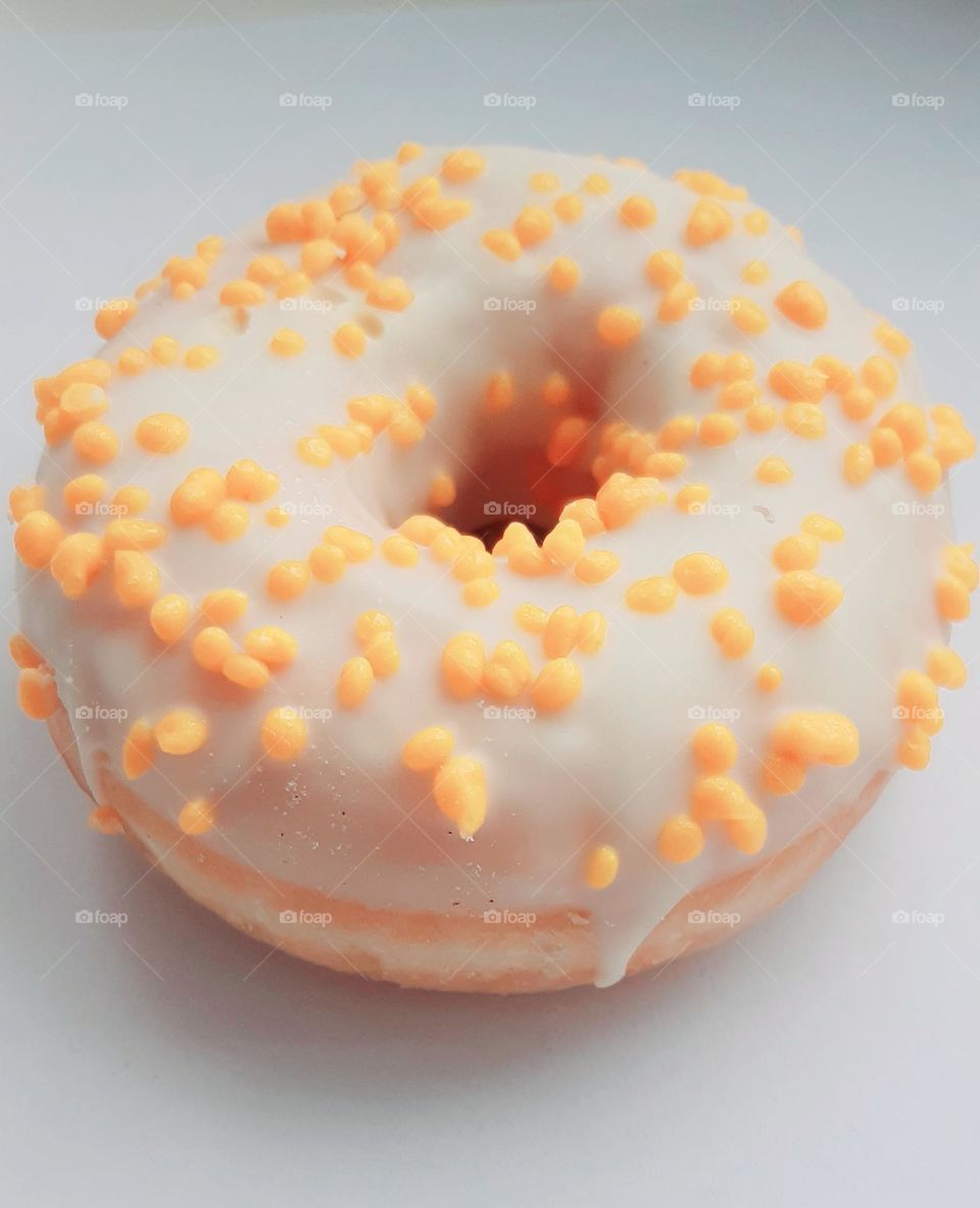 something tasty to eat: donuts