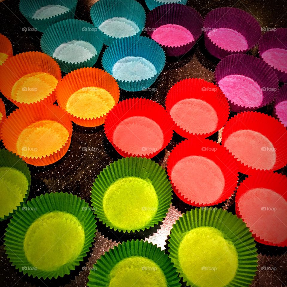 Multi coloured cupcake holder