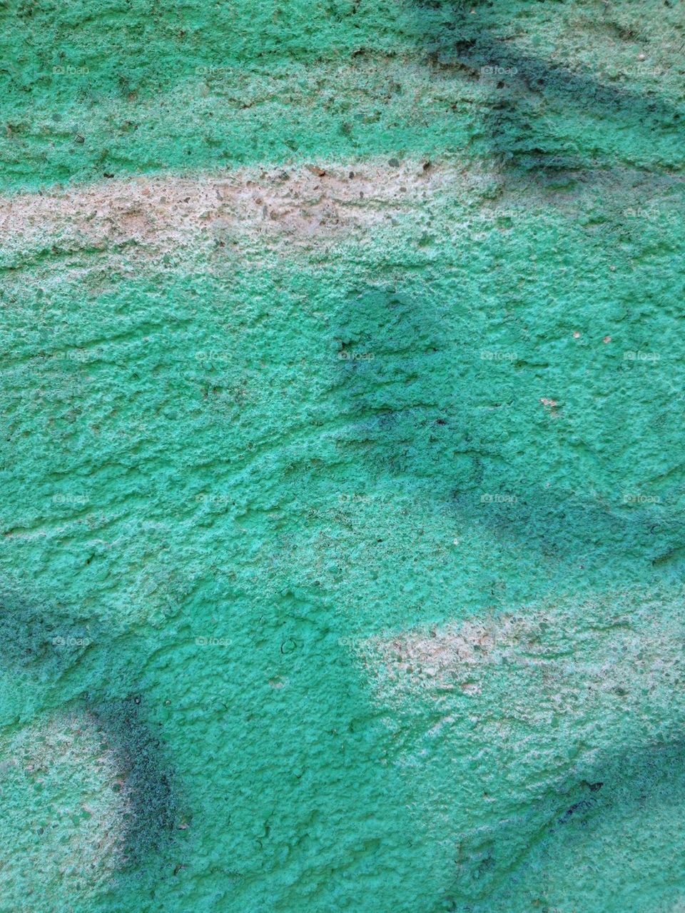 green graffiti background wall by adrianocastelli