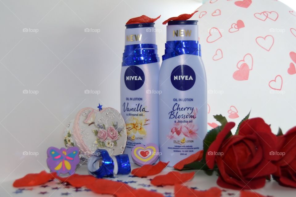 Share spring moments with NIVEA oil infused lotion 