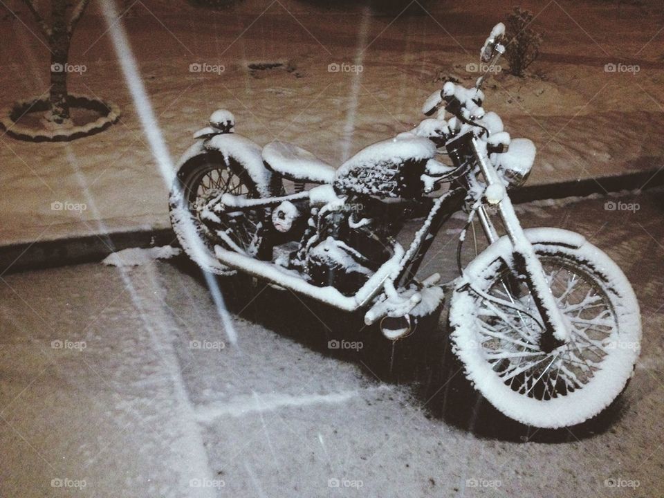 Snow motorcycle 