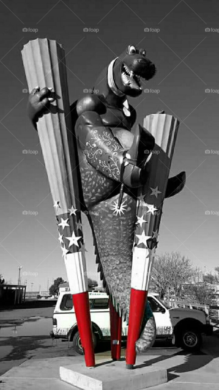 Statue Amarillo, TX - Splash of Co