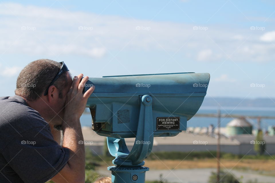 looking thru the lens