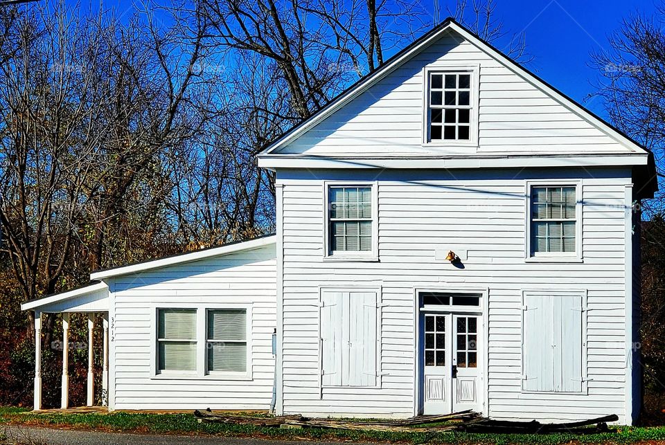 old building in Prices Fork, Virginia