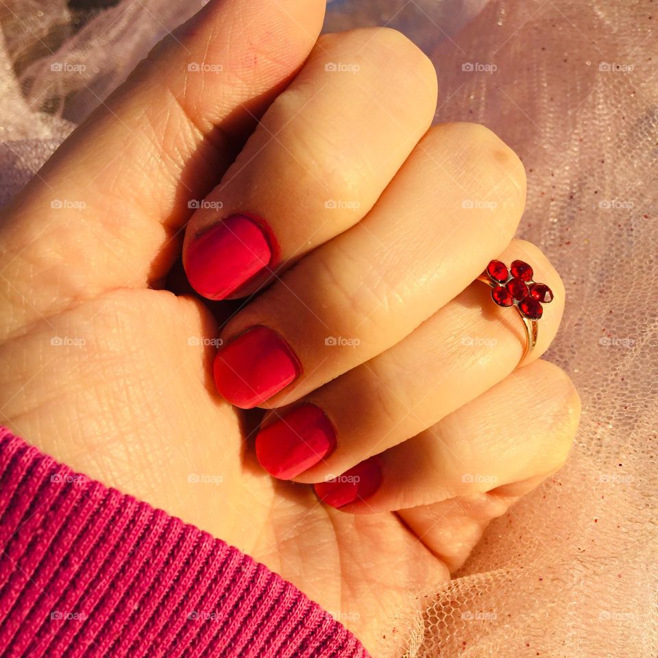 I am not very good at doing makeup or putting manicure for my self but I enjoy it