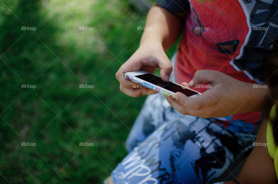 Chile using a cellphone