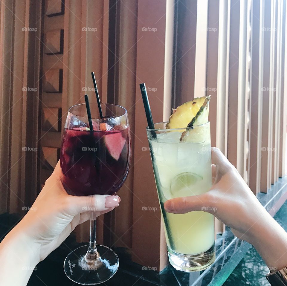 Pineapple Moscato Mule & Red Sangria, Cheesecake Factory Doral 