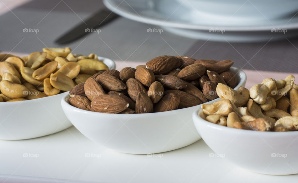 almonds,peanuts,cashew