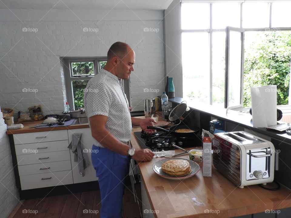 Haciendo el desayuno