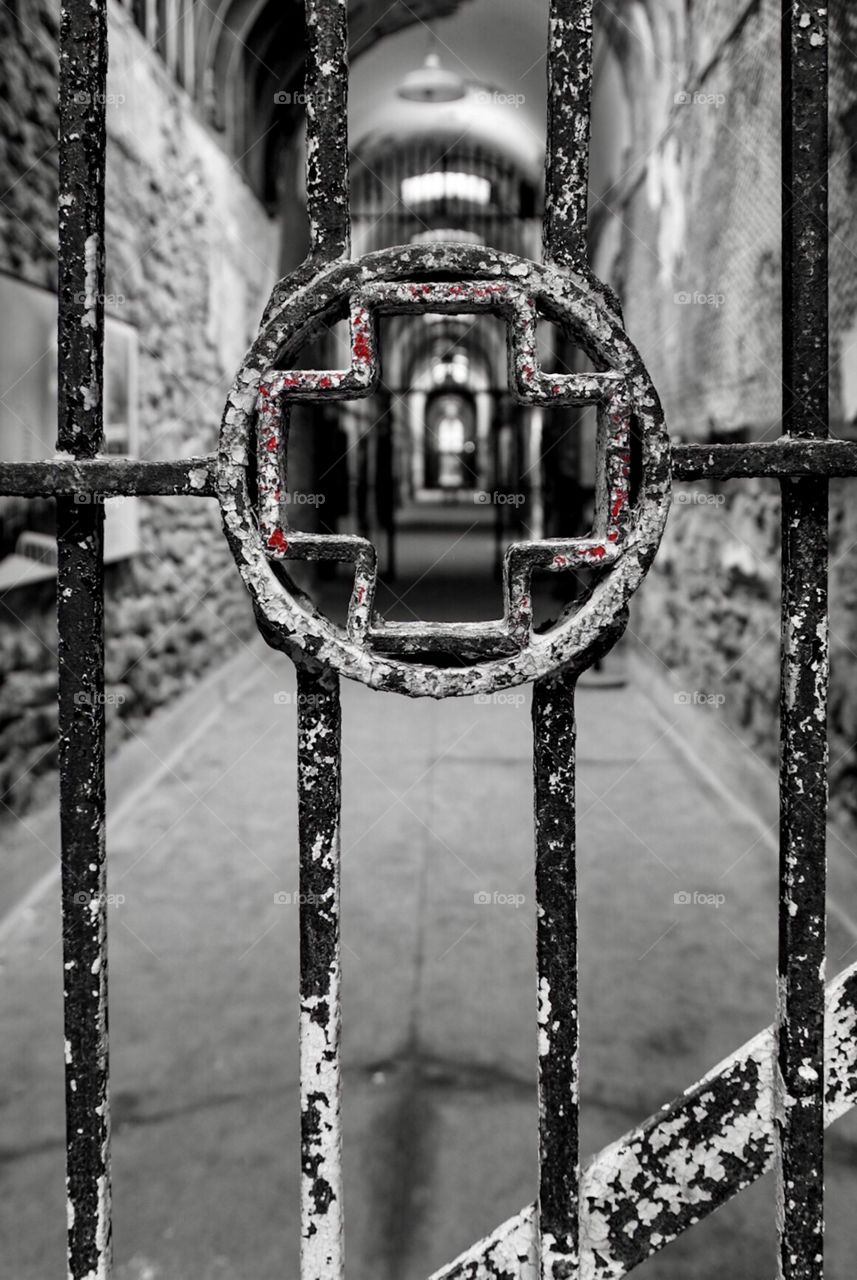 Red Cross, Abandoned Hospital In Pennsylvania, Red Cross Medical Wing Of Eastern State Penitentiary, Medical Site, Medical Symbols, Abandoned Places 