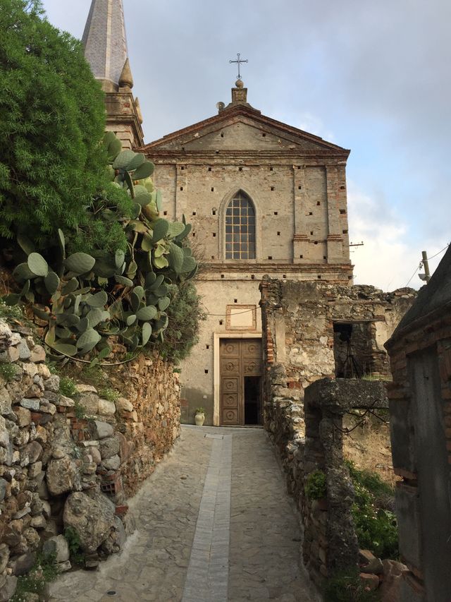 Pentedattilo Chiesa 