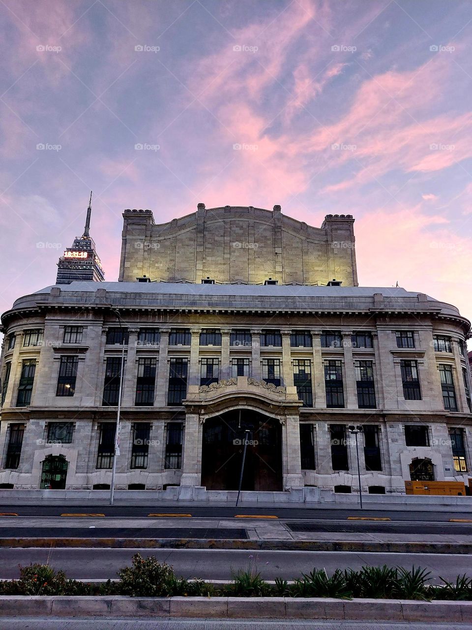 parte trasera del palacio de Bellas artes en la ciudad de México.