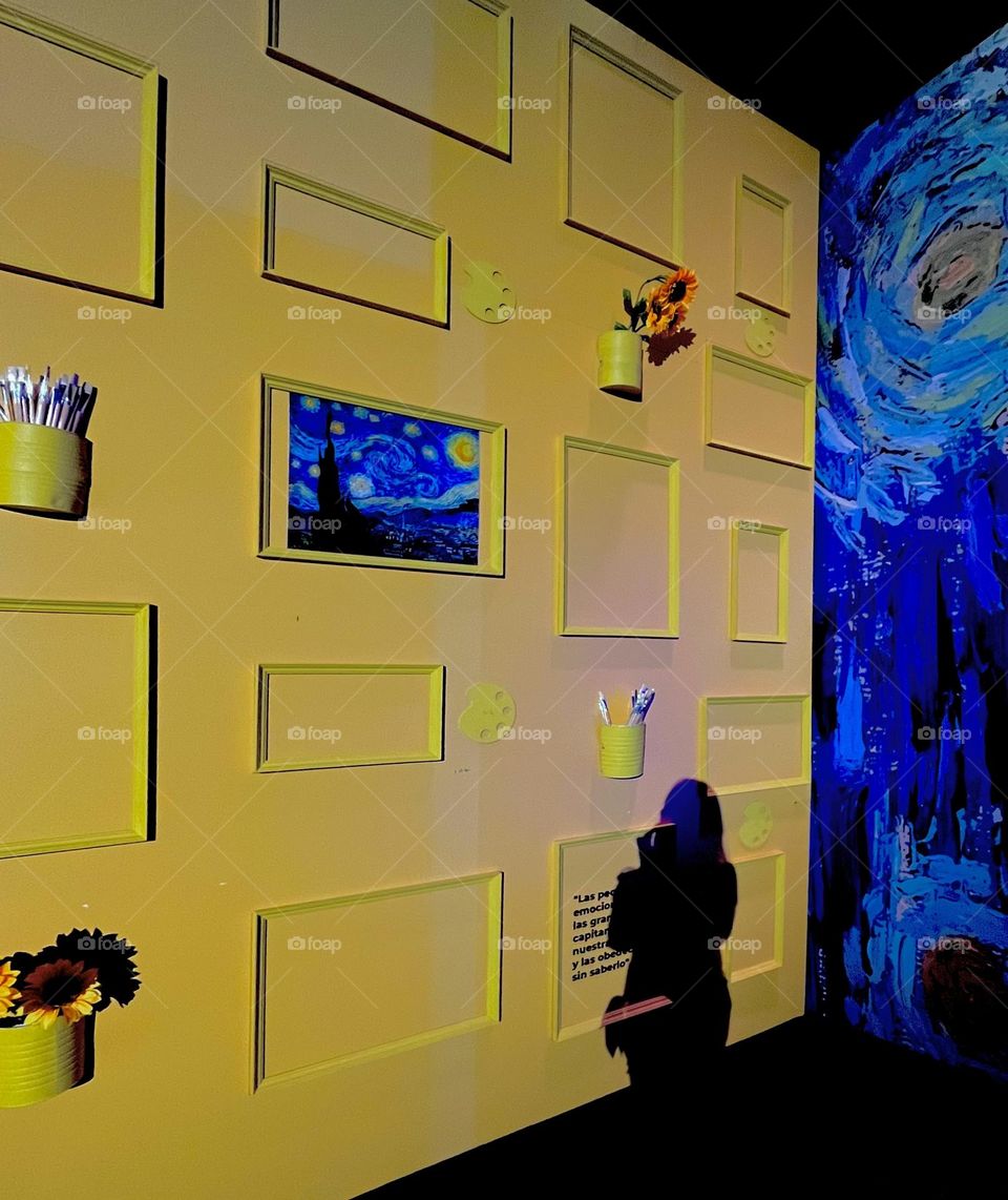 Geometry rectangles in the wall, shape of a woman 