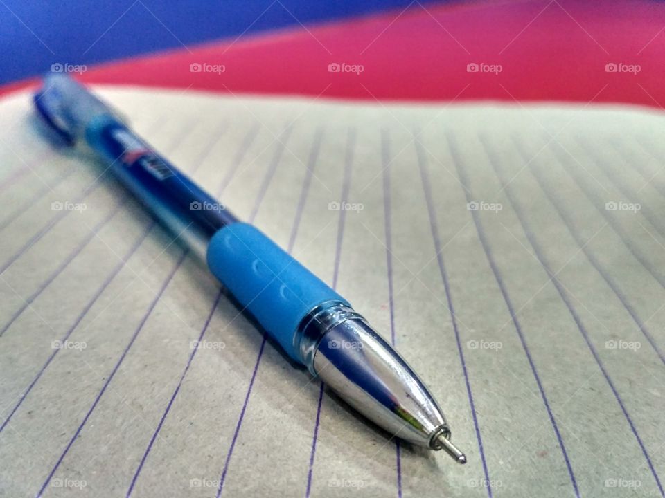 pen on book hd  picture