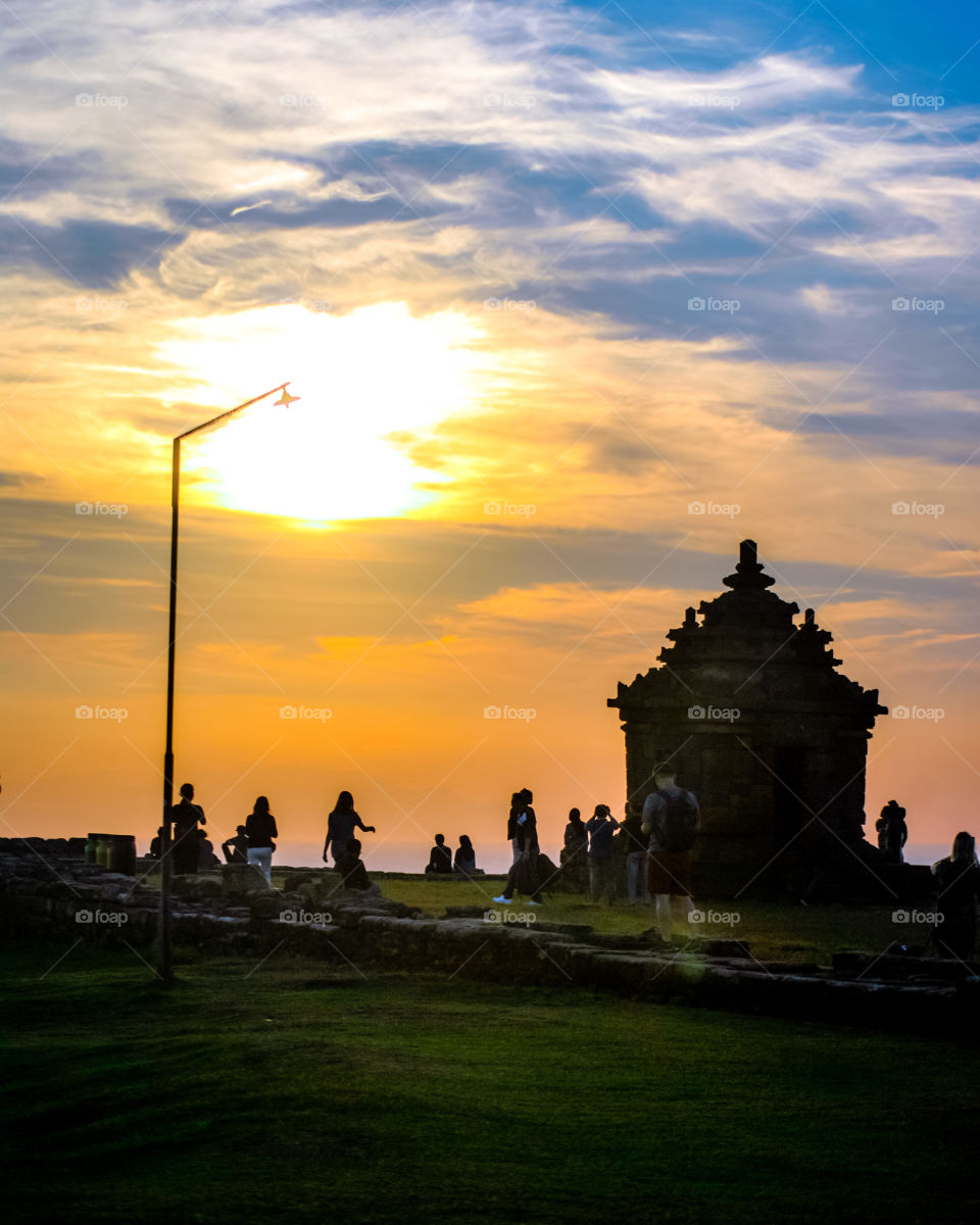 candi ijo sunset