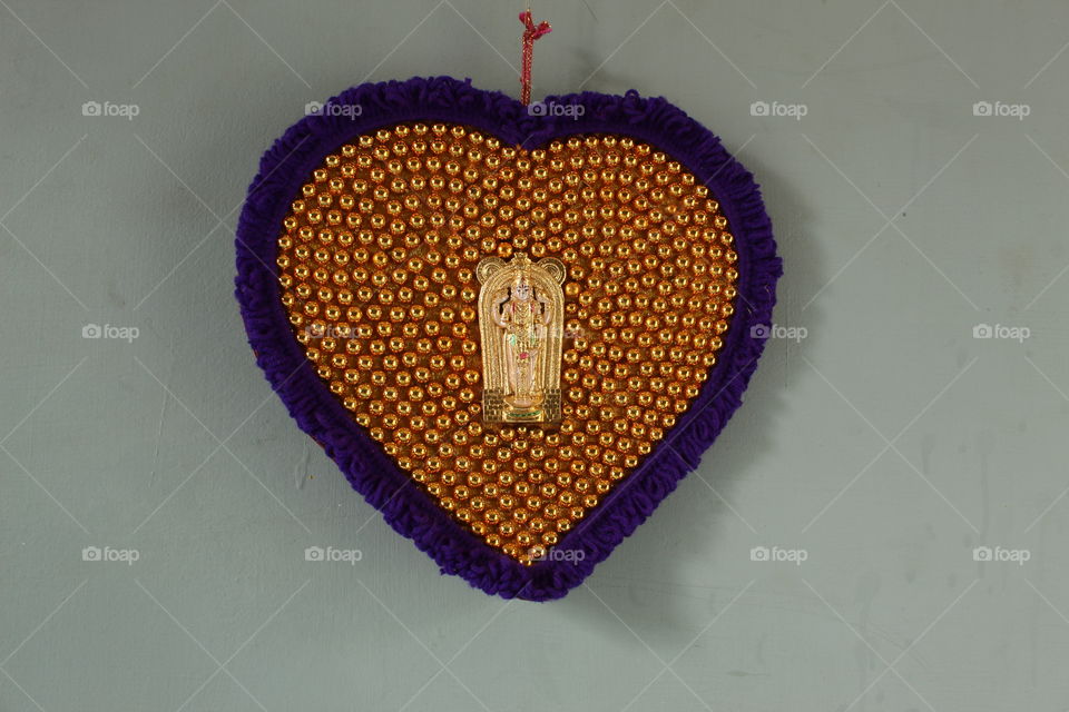 The Gold Balls and the God Art