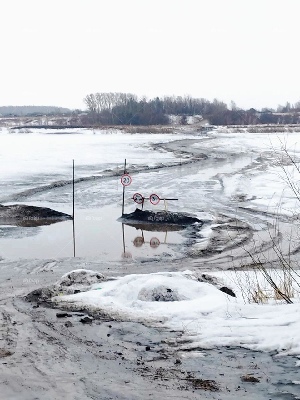 Spring vs. Winter, the eternal war