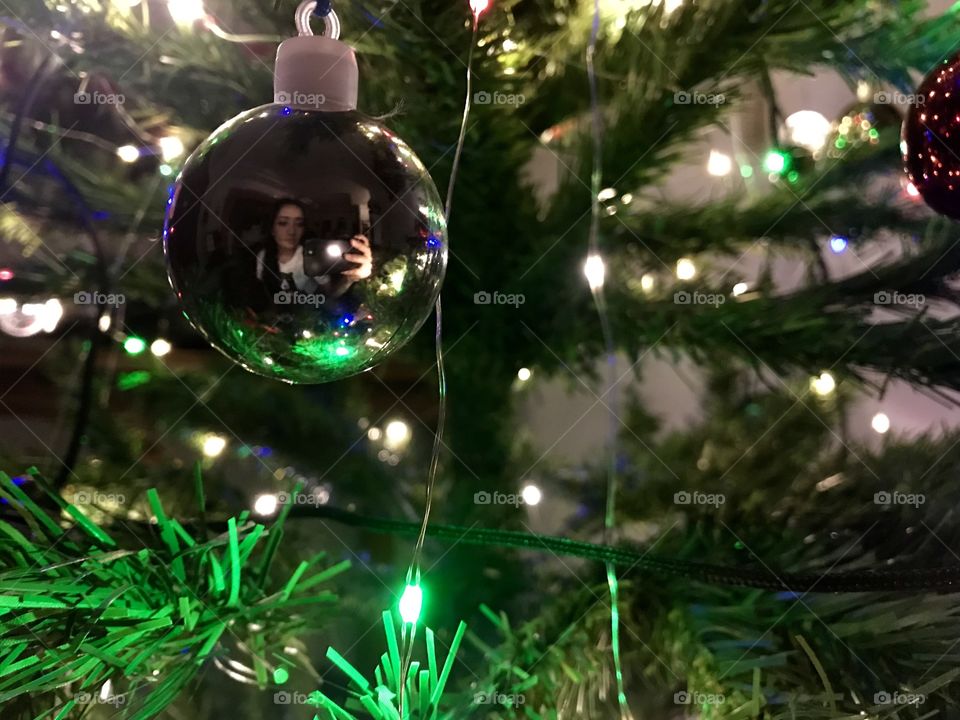 How to put yourself on Christmas tree you know now