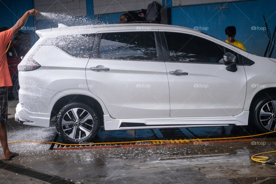 white car wash process