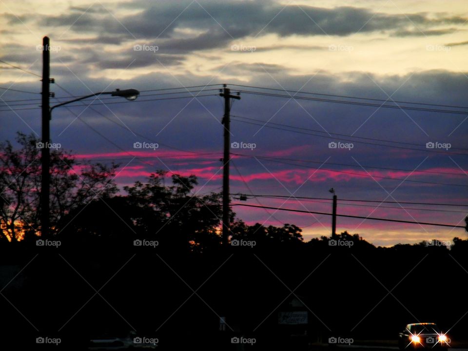 East Texas sunrise 🌅. This is another picture I took before mowing the lawn this morning. 👣 🚶 🏃 🔥 💨