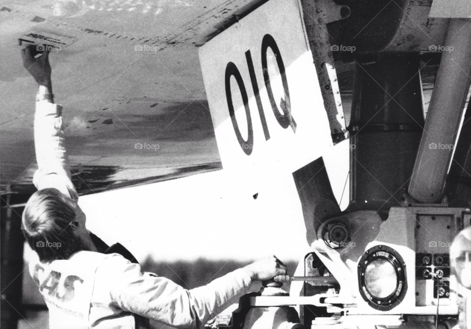 wheel airport aircraft landinggear by MagnusPm