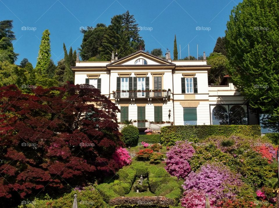 House by Lake Como