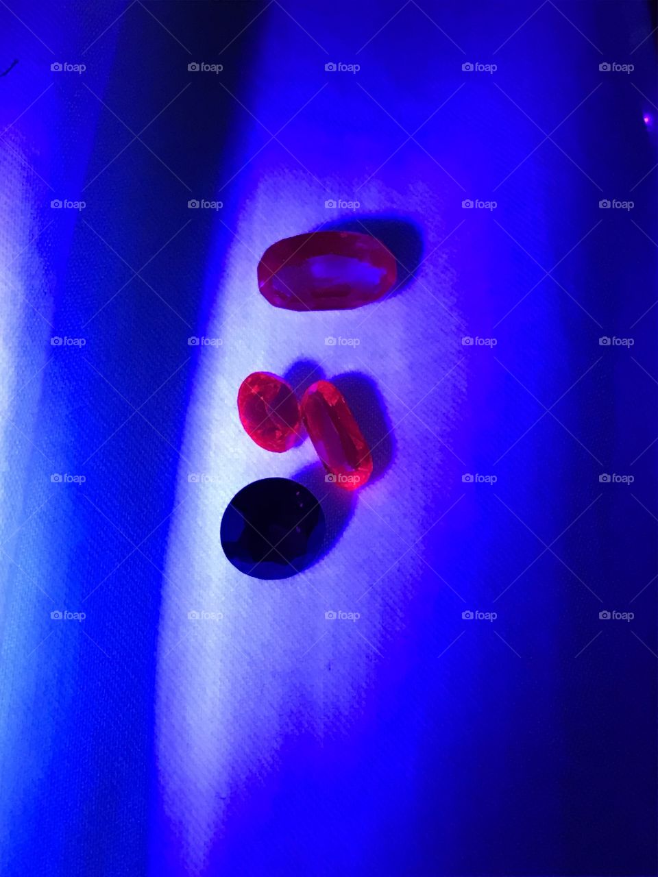 Rubies under uv light
