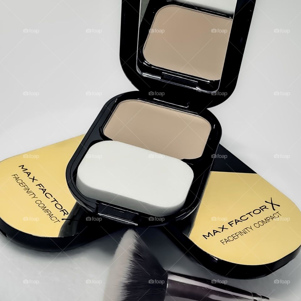 Max Factor Facefinity Compact stack on white background 