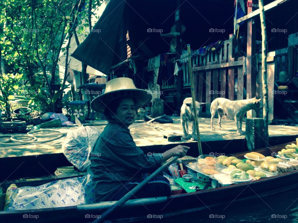 Floating market