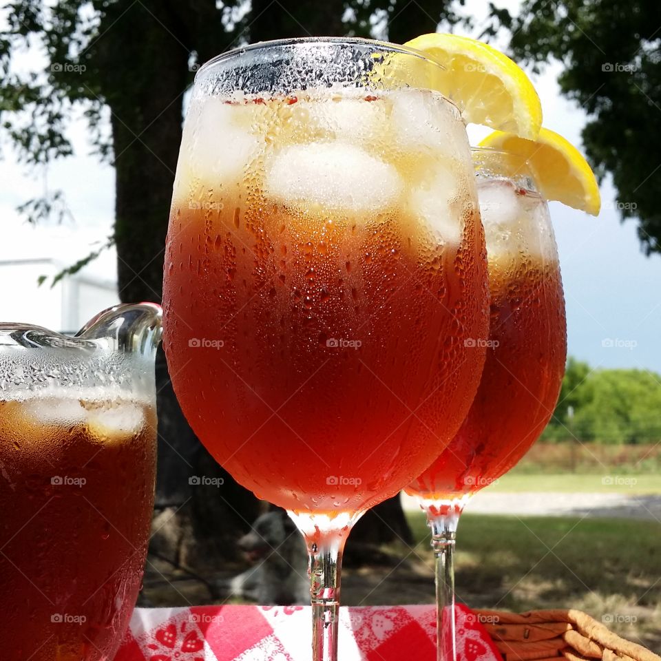 Iced Tea with Lemon