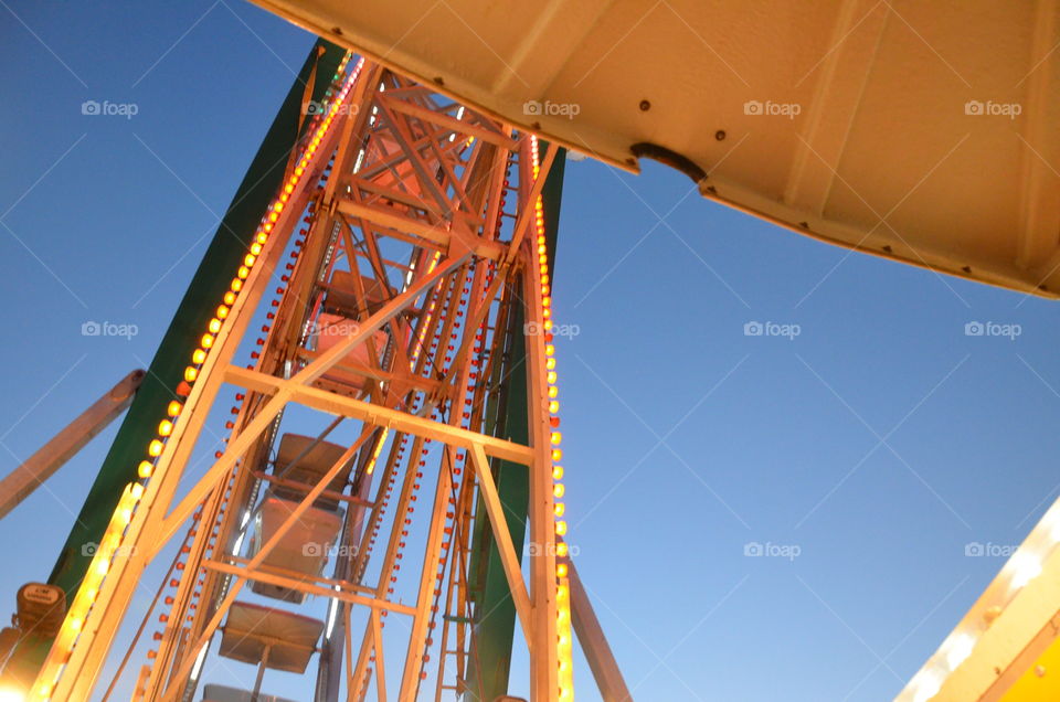 Ferris wheel sky