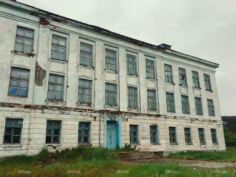 Abandoned school in Russia 