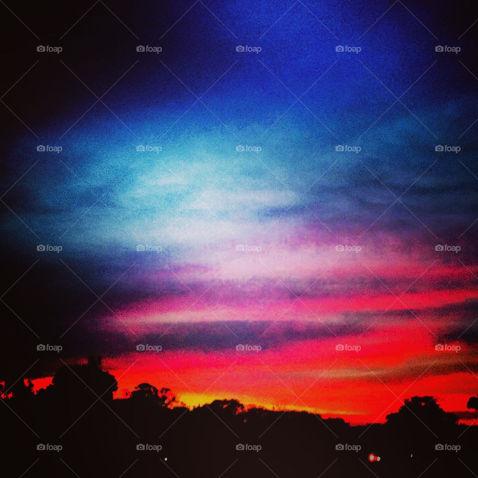 🌅Desperte, #Jundiaí.
A beleza de suas cores na manhã nos inspira!
🍃
#sol #sun #sky #céu #photo #nature #morning #alvorada #natureza #horizonte #fotografia #pictureoftheday #paisagem #inspiração #amanhecer 