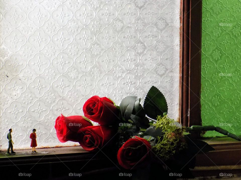 From the world of liliput, when love blossomed between them