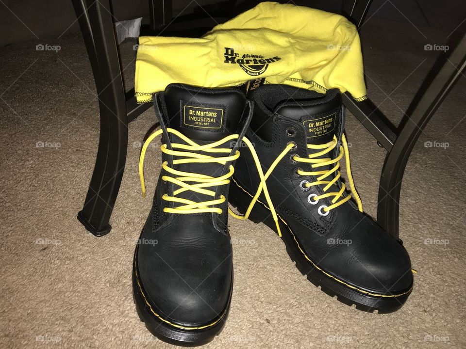 Industrial steel toe doc martens black boots