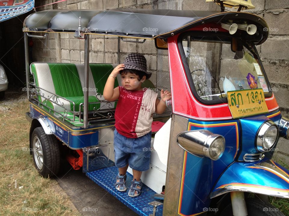 Boy in tuk tuk 2
