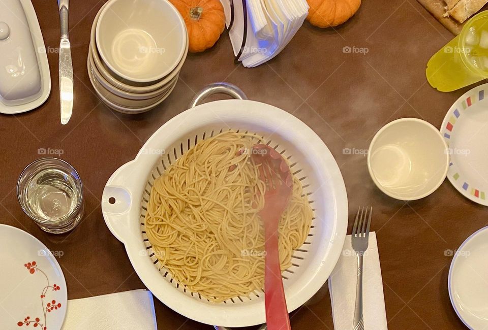 Steaming hot spaghetti ready to serve