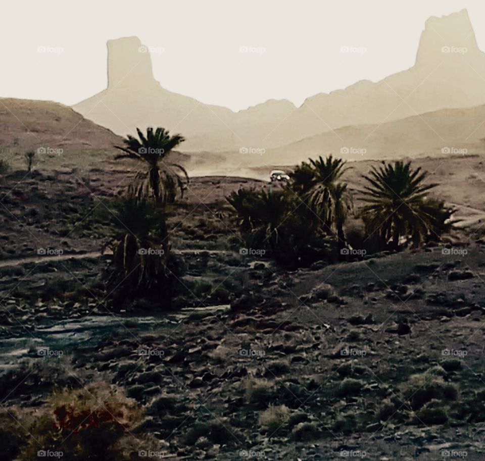 try the tracks of Morocco and live the adventure