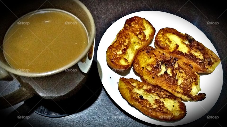 coffee and french toast is perfect snack