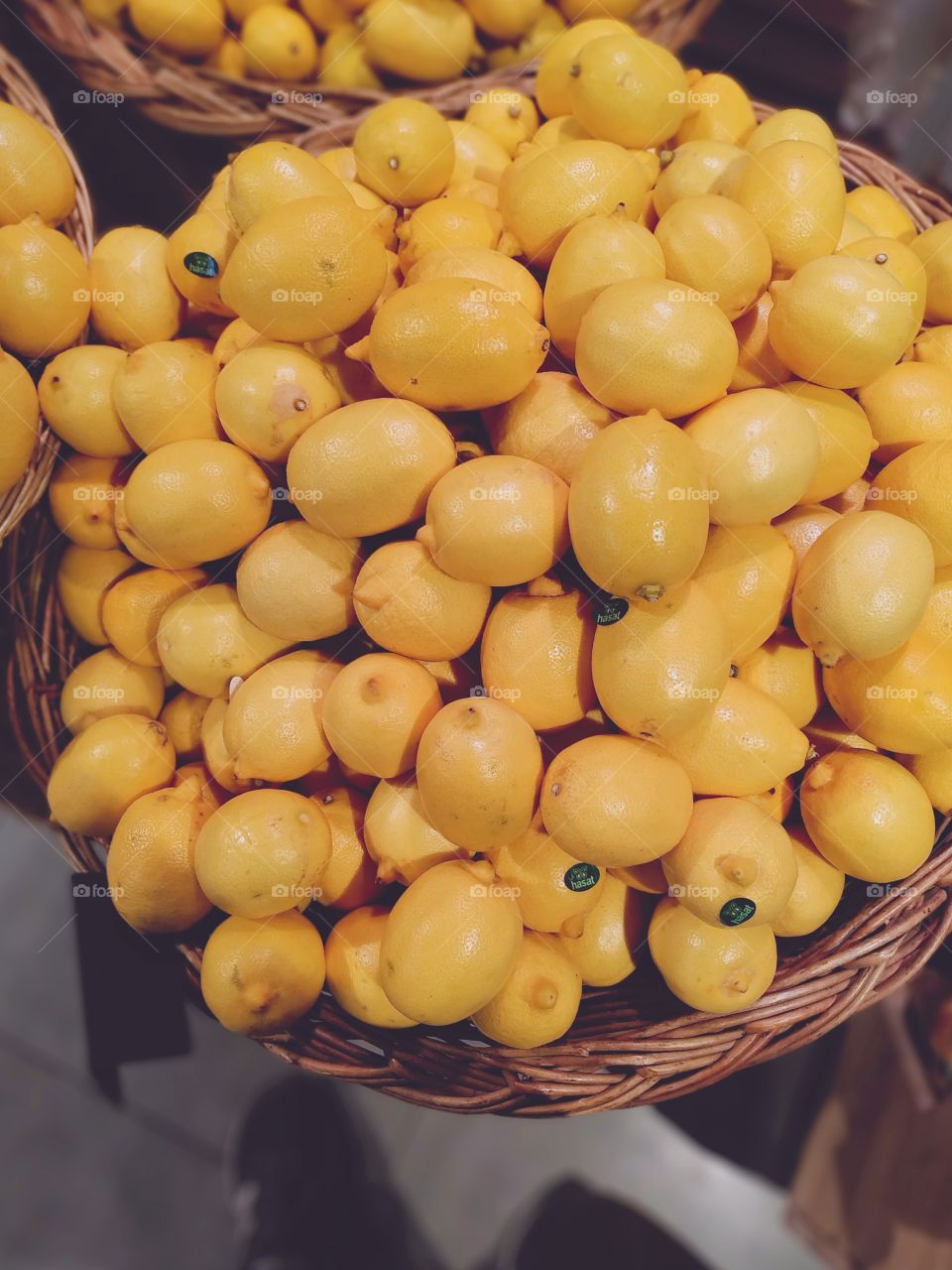 yellow lemons