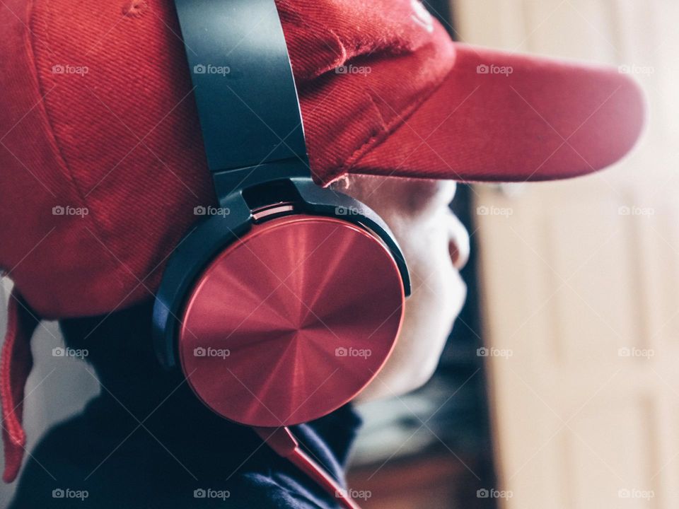 Red headphone red cap