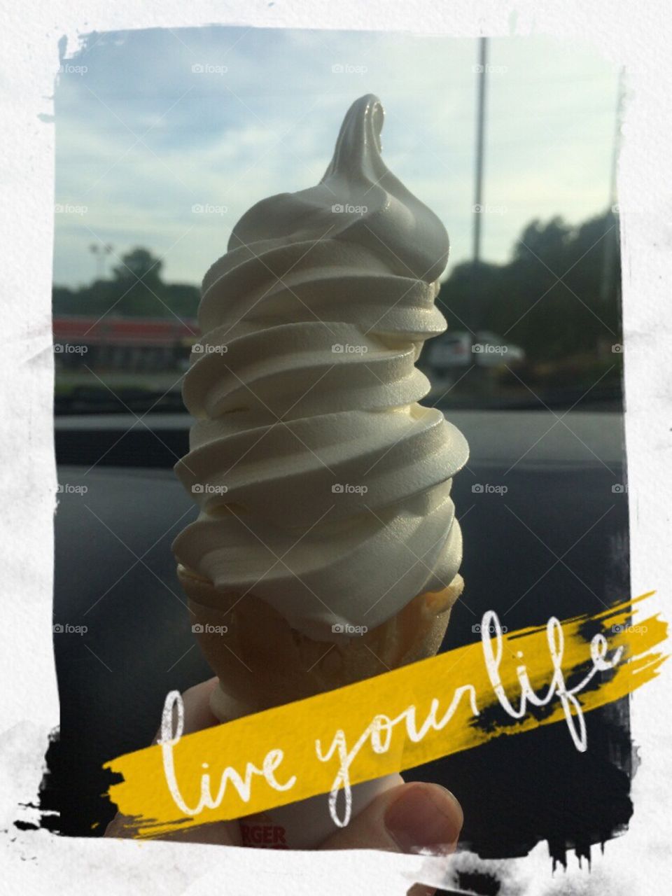 Live and eat ice cream 