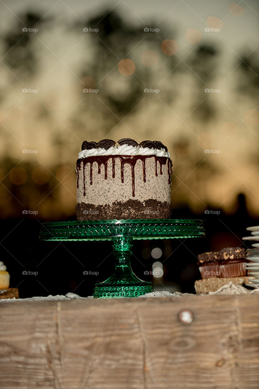 Oreoo Cake at sunset