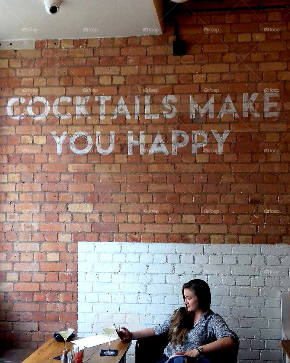 Cocktails make you happy