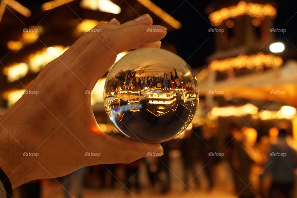 Lensball