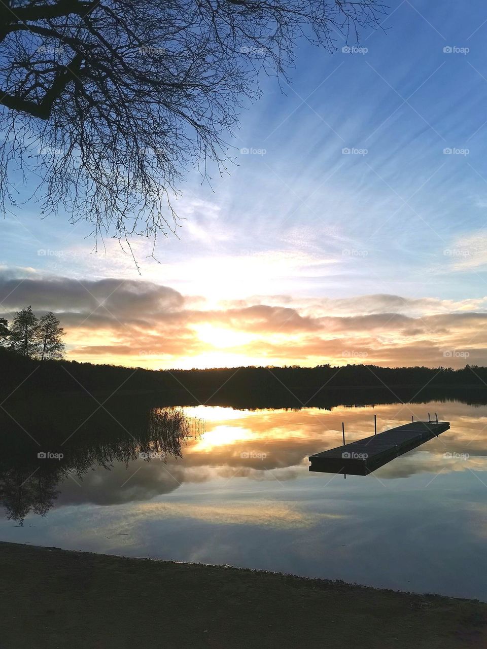 Sunset by the lake