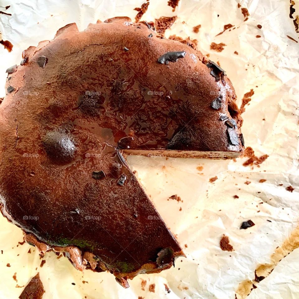 Homebaked Dark chocolate basque burnt cheesecake so oozing with cheesy goodness flatlay 