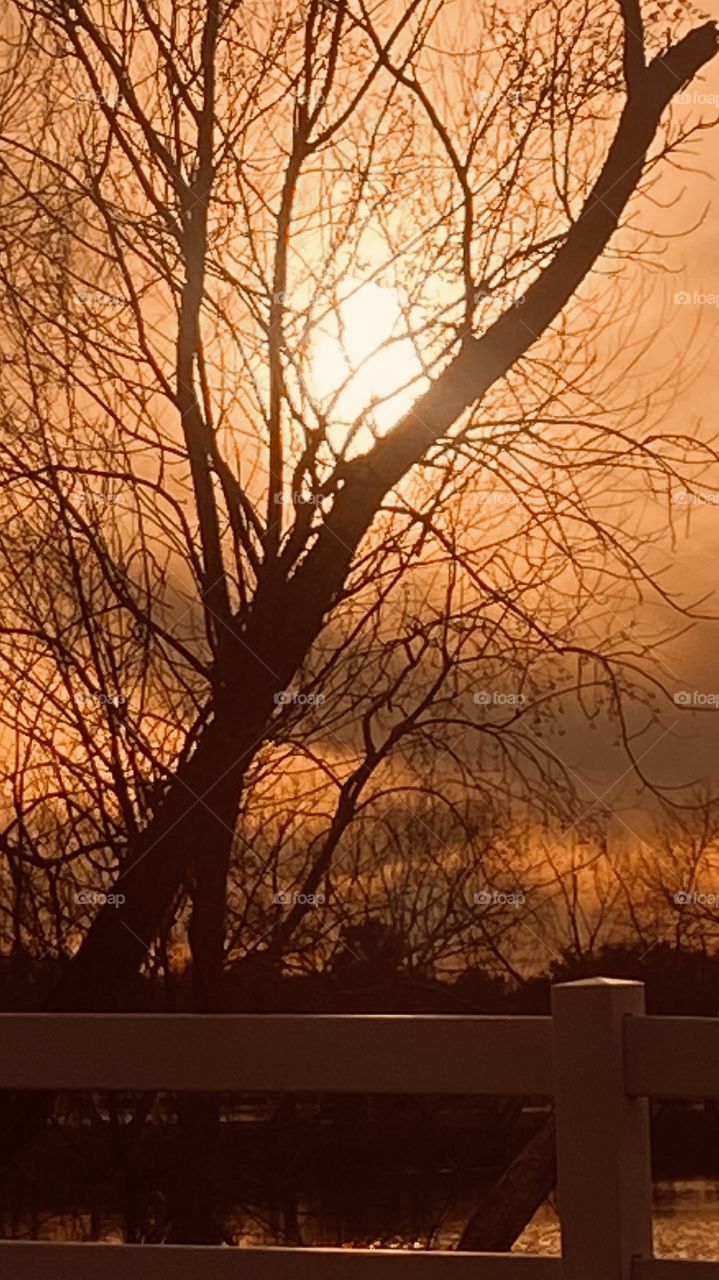 Overcast Evening. Sun trying to get light through the Thick Clouds. Provided Great Evening Colors. 